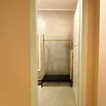 Дом отдыха Cool Flat - Private Parking & Rooftop Terrace *