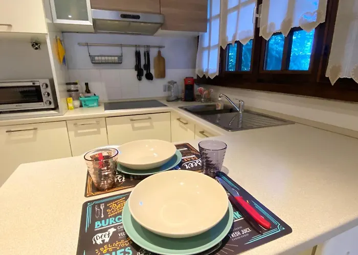 Cool Flat - Private Parking & Rooftop Terrace Holiday home *